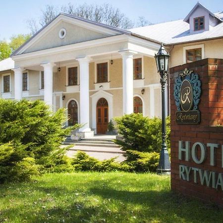 Hotel Rytwiany Palac Экстерьер фото