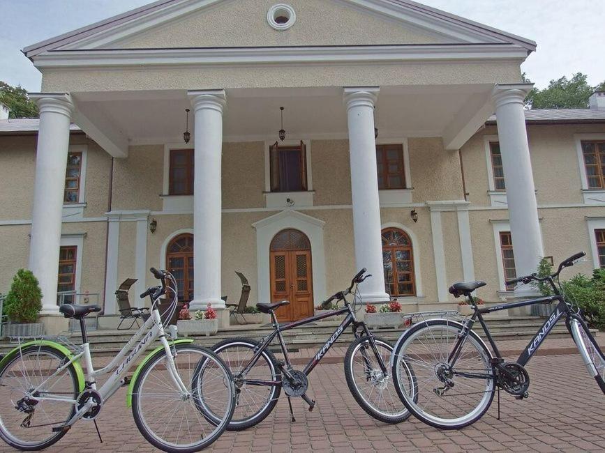 Hotel Rytwiany Palac Экстерьер фото
