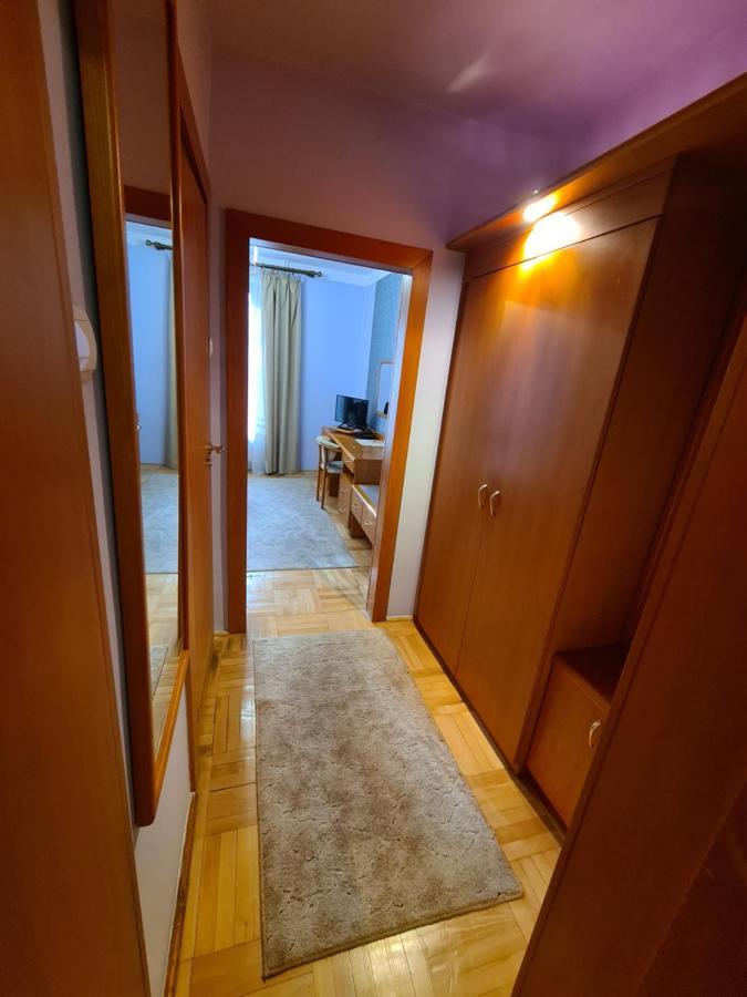 Hotel Rytwiany Palac Экстерьер фото