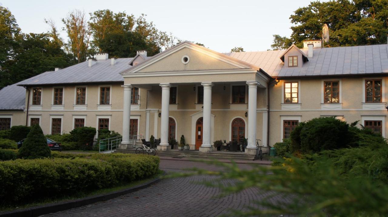 Hotel Rytwiany Palac Экстерьер фото